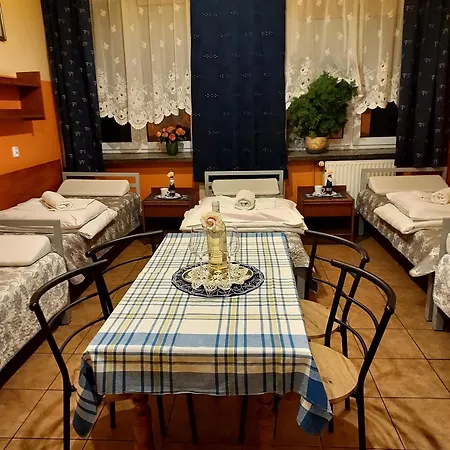 Pokoje Goscinne Koral Radomsko Exterior foto